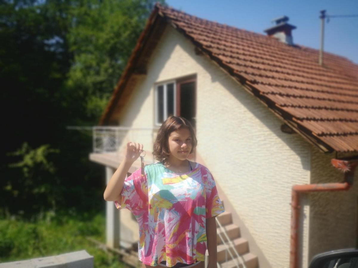 Small House In צליה מראה חיצוני תמונה