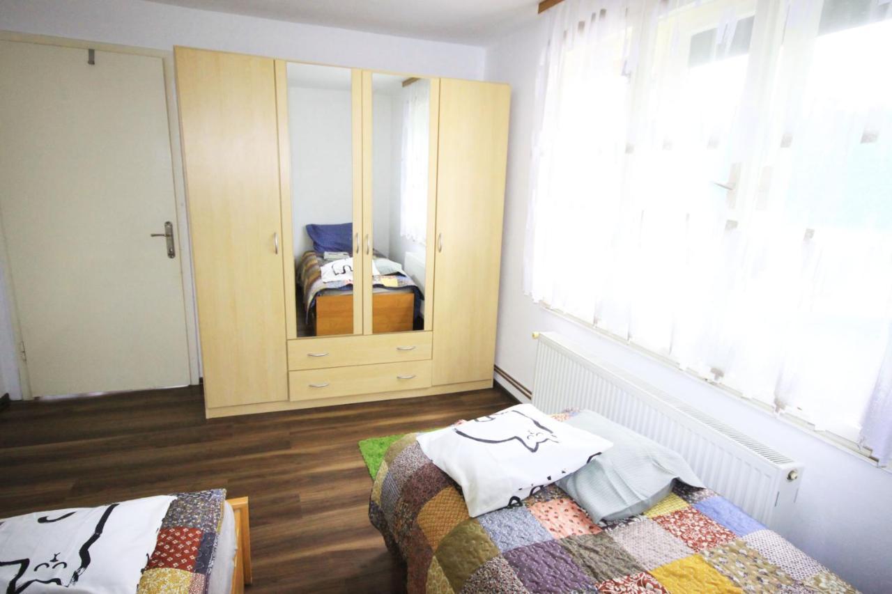 Small House In צליה מראה חיצוני תמונה