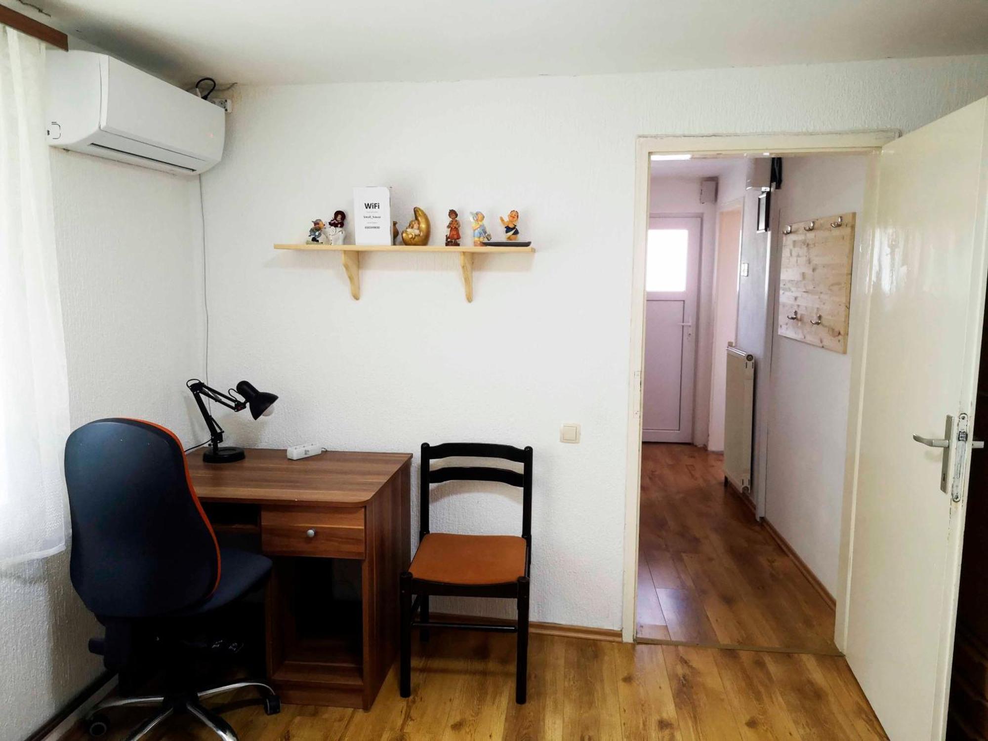 Small House In צליה מראה חיצוני תמונה