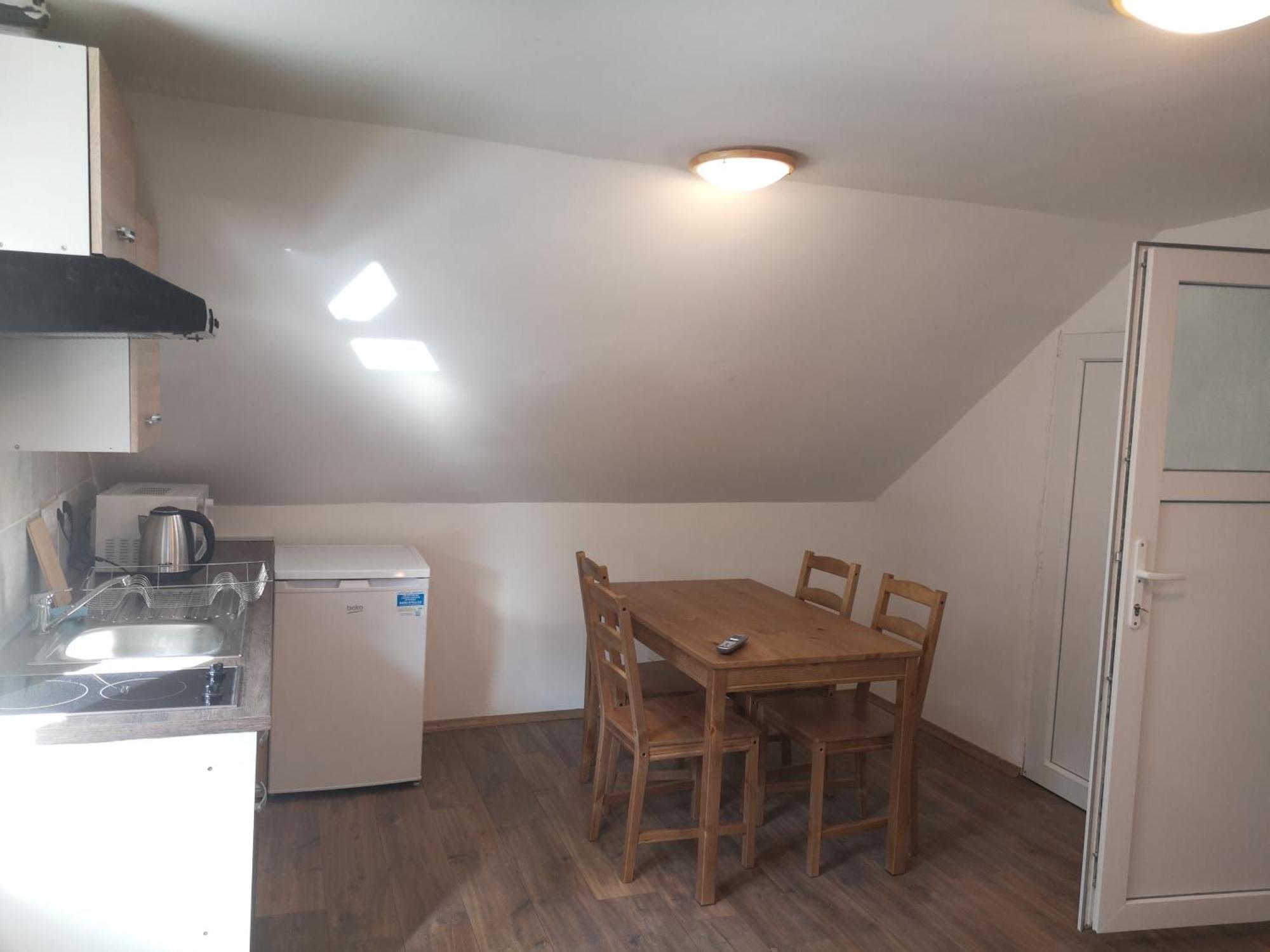 Small House In צליה חדר תמונה