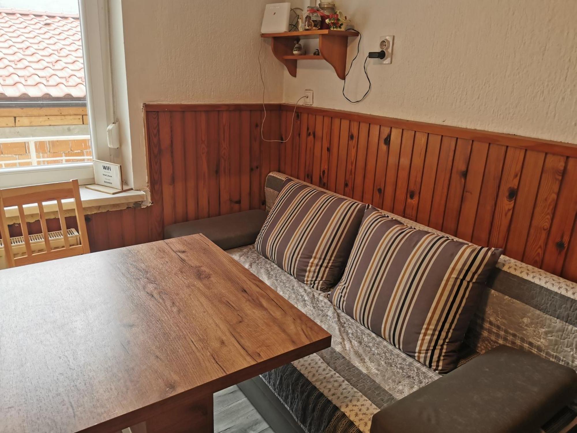 Small House In צליה מראה חיצוני תמונה